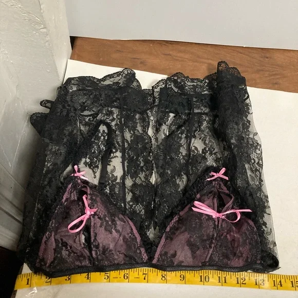 Victoria Secrets medium - Picture 4 of 6